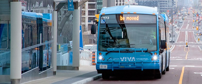 Transit bus on a rapidway